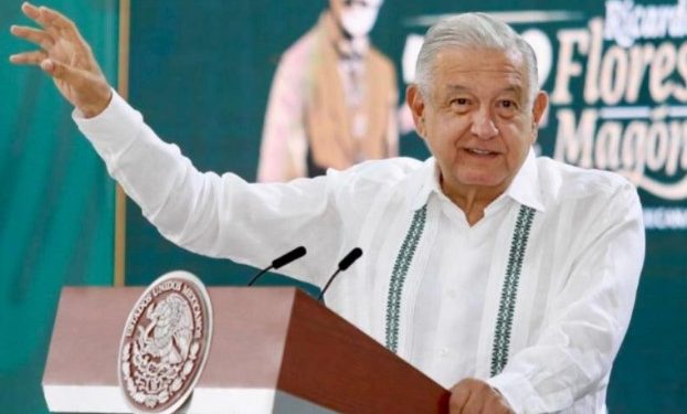 En Quintana Roo toca AMLO el tema de ayer del supuesto destape a Adán