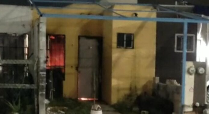 Se registró un incendio durante la madrugada en una vivienda de Cancún; no se reportaron lesionados