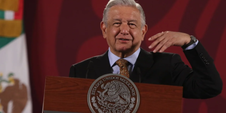 AMLO anuncia que al finalizar el mes se iniciará campaña de vacunación contra Covid para niñas y niños