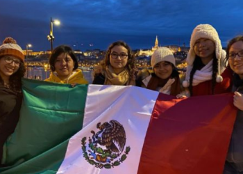 Oro y Plata para México en la Vlll Olimpiada Europea Femenil de Matemáticas