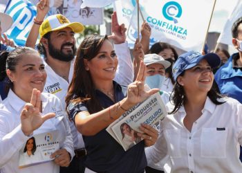 Es la hora de hacer el cambio: Laura Fernández