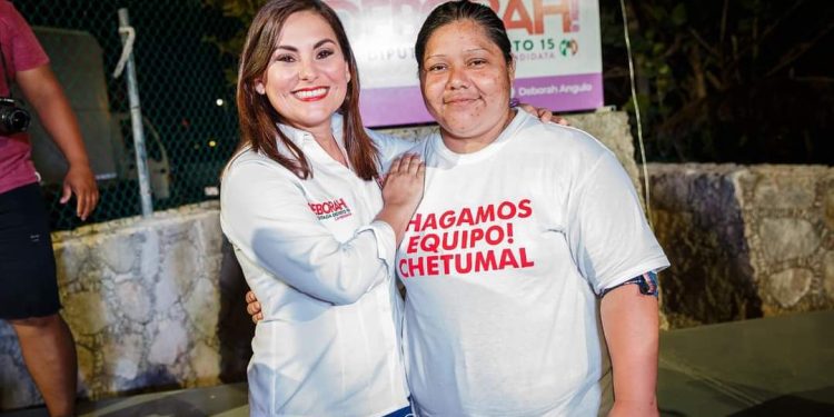 Convoca Deborah Angulo a construir entre todos el presente de Chetumal