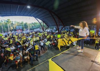 Iris, va en serio en el D7 de Cancún
