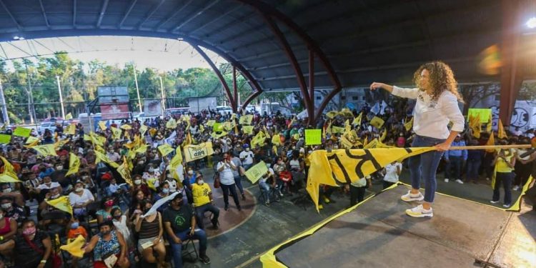 Iris, va en serio en el D7 de Cancún