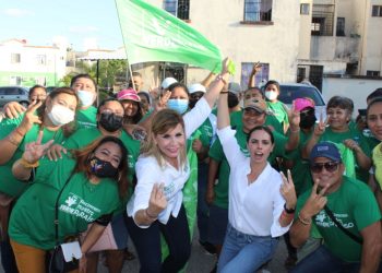 Arranca Susy Hurtado campaña con manos a la obra