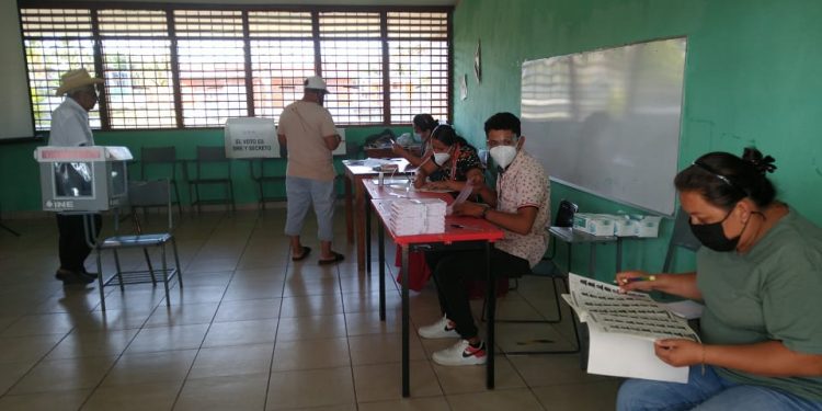 Sin contra tiempo y en calma votaciones por Revocación de Mandato