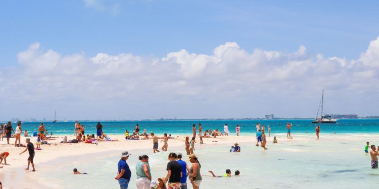 Isla Mujeres registra buena afluencia de visitantes en semana santa