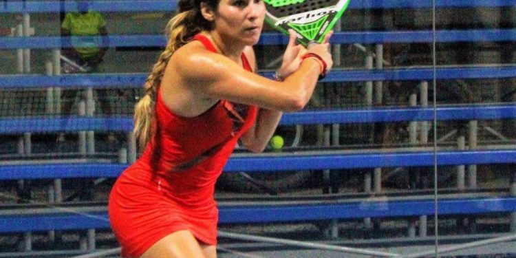 La destacada atleta de Padel, Rifka Queruel, representa a Quintana Roo en Seccional Sureste en Mérida