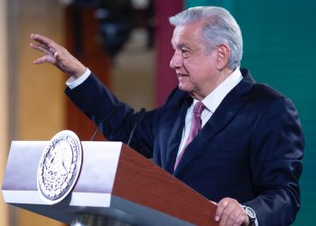 El mandatario criticó que la oposición continúe rechazando sus iniciativas