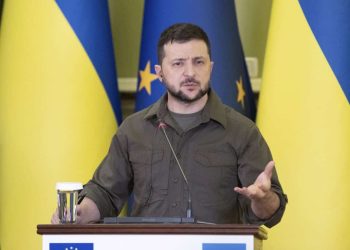 Zelenski advierte a Rusia que no aceptará negociaciones que cedan territorios