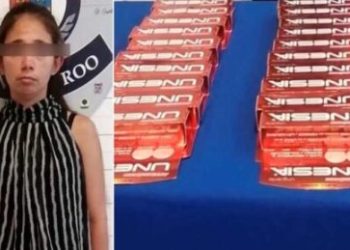 Sorprenden a mujer intentando robar productos de un supermercado en Cancún