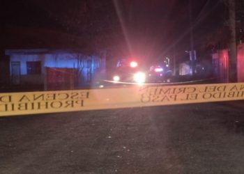 Encuentran a una pareja ejecutada y abandonada en camino de terracería de Cancún
