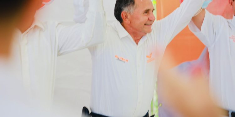 El Dr. Pech atacará los rezagos causados por el crecimiento acelerado, de la mano del presidente de la república