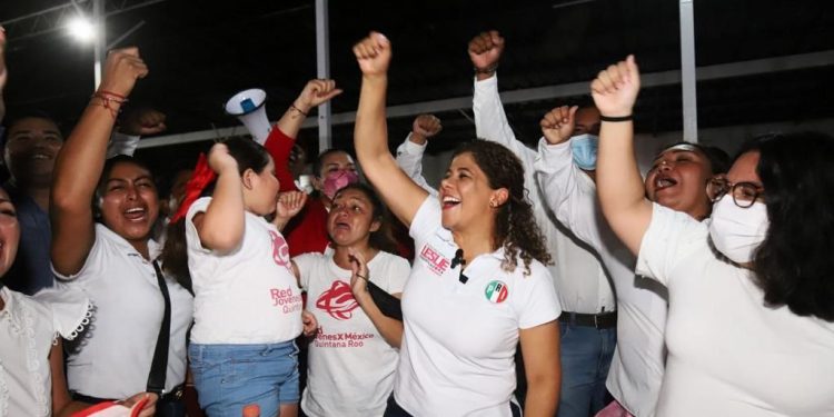 Opciones de desarrollo y vida digna para los jóvenes quintanarroenses: Leslie Hendricks