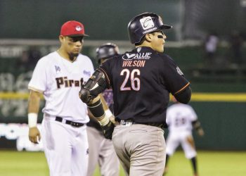 Piratas se queda con el primero ante los Tigres