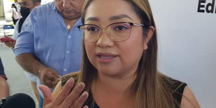 ¡Presión política! Quita Yensunni compensaciones a burócratas