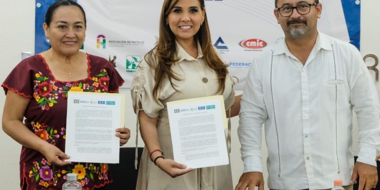 Expone Mara con empresarios estrategias para impulsar el desarrollo económico del Sur