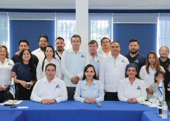 Afirma Laura Fernández que sigue en ascenso