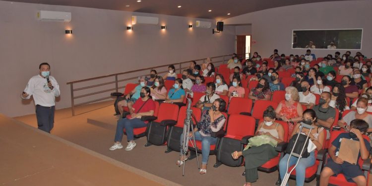 La Fundación de Parques y Museos de Cozumel impartió el Taller para Voluntarios del Programa de Conservación de la Tortuga Marina 2022