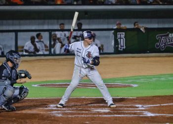 Guerreros pegó primero gracias a un rally de cuatro carreras