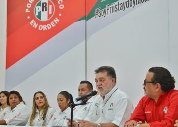 No hay alianza de facto ni declinación a favor de nadie: Pedro Flota
