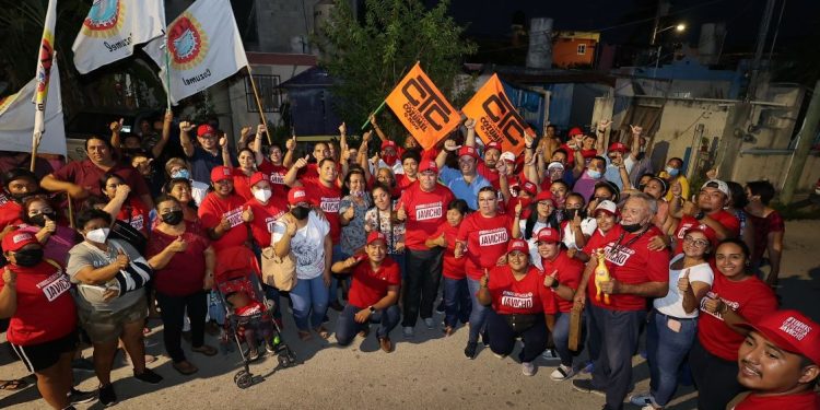Firme rumbo a la victoria, refuerza Javicho Zetina su presencia en Colonias de Cozumel