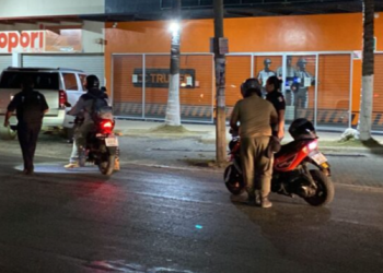 Se llevan a cabo los primeros operativos de vigilancia policiaca en zonas de bares de Cancún