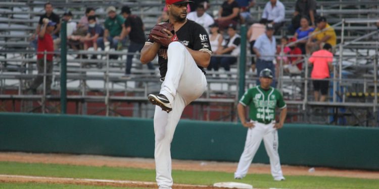 Piratas empata serie con sólido pitcheo de Elián Leyva