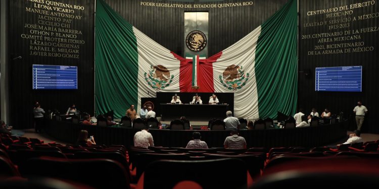 Designa XVI Legislatura a comisionada del IDAIPQROO