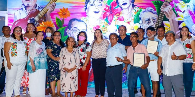 Develación del Mural de los Pioneros de la Trova en Isla Mujeres