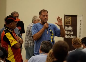 Los 240 participantes de la octava edición del Rally Maya México han cumplido con los requisitos  y tras la junta de pilotos solo queda subirse a los autos