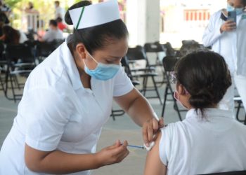 La SESA invita a los adolescentes de 12 a 14 años acudir a las convocatorias de vacunación contra la COVID-19