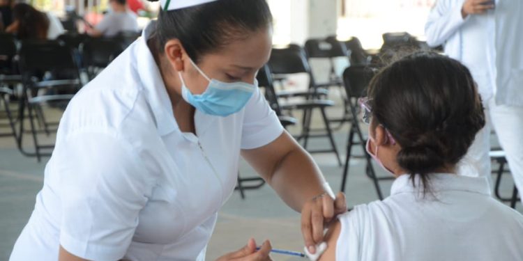 La SESA invita a los adolescentes de 12 a 14 años acudir a las convocatorias de vacunación contra la COVID-19