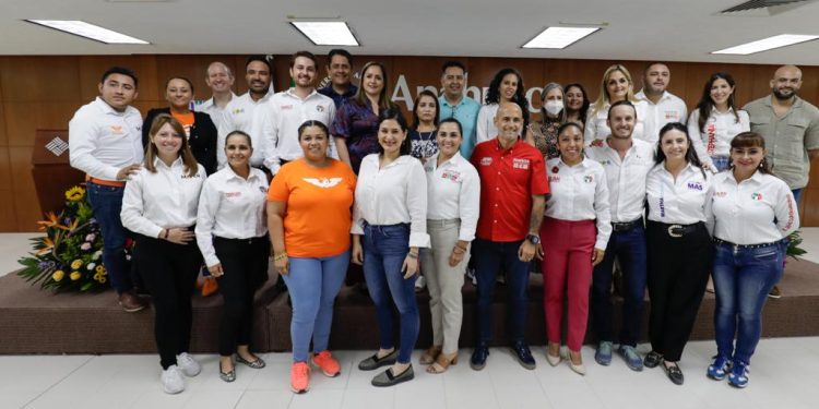 Combate a la corrupción y transparencia en el presupuesto, tarea de Estefanía Mercado en el Congreso