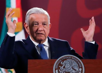 AMLO respalda a Claudia Sheinbaum ante el informe de la Línea 12 del Metro