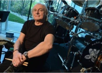 Murió Alan White, baterista de John Lennon y del grupo de rock «Yes»
