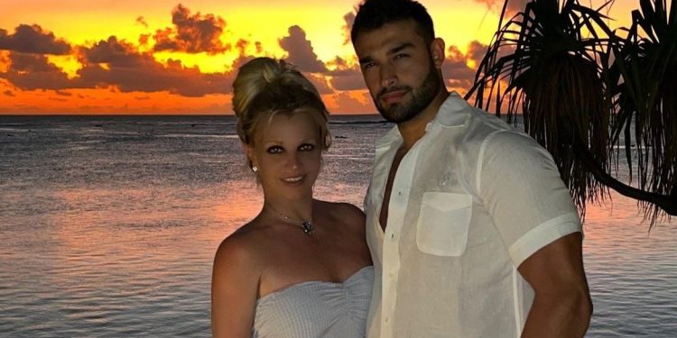 Britney Spears y su esposo celebran su boda