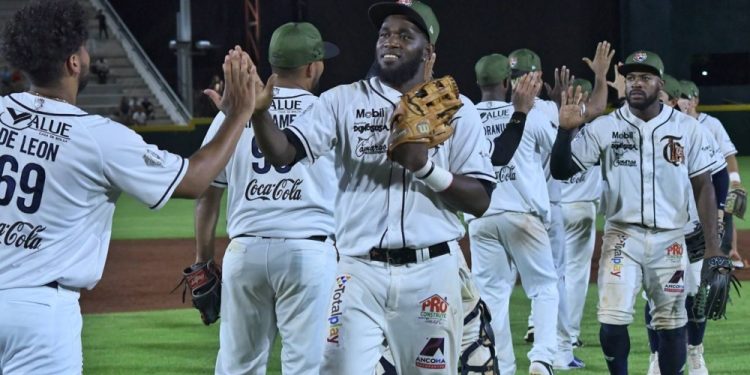 El Rey Tigre continúa encendido y le da la victoria a los Tigres