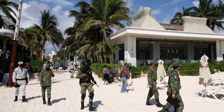 Lili Campos: Incompetencia ante el crimen; Solidaridad salpica sangre…