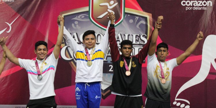 Quintana Roo consigue plata y doble bronce en luchas asociadas