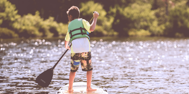 ¿Sabías que hay un campamento en medio de la selva para grandes y chicos en Quintana Roo?