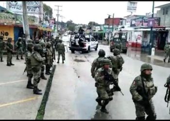 Hombres armados se apoderan de San Cristóbal de las Casas, Chiapas