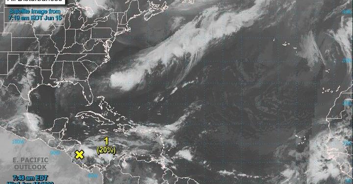 Disminuye la probabilidad de la baja presión para desarrollo ciclónico