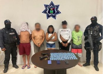 Aseguran a 5 presuntos narcomenudistas armados durante operativo en Tulum