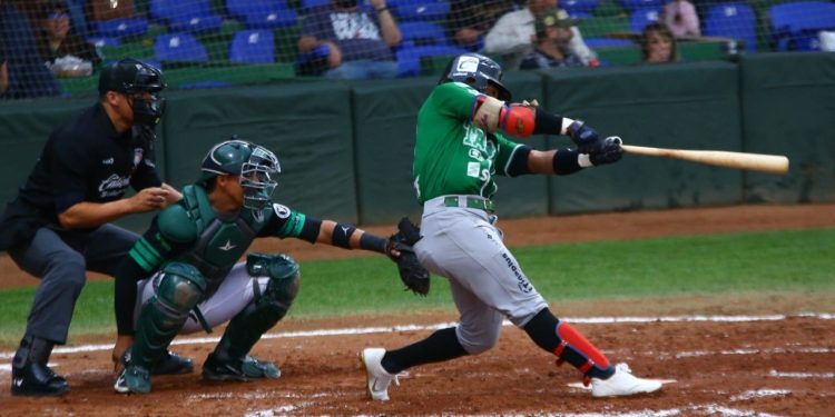 Tavárez conecta dos home run  y gana generales