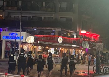 Aseguran dosis de droga en «El Taco Loco» y el «Chillys Willis», en Playa del Carmen