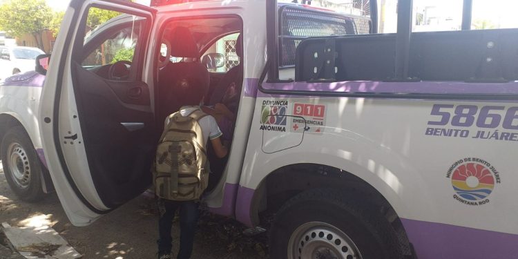 Resguarda GEAVIG a menor olvidada en escuela