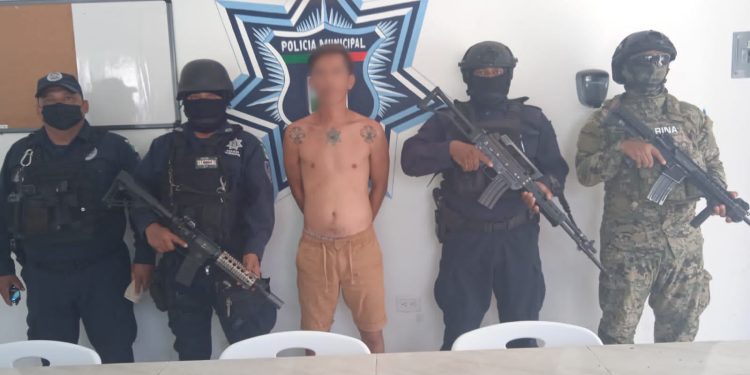 Aseguran en Tulum a masculino con orden judicial desde el 2007
