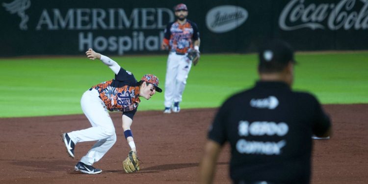 Sultanes se adelanta en la serie