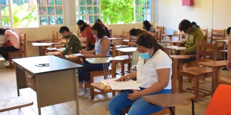 Más de 21 mil 200 estudiantes de Quintana Roo aspiran a la educación media superior